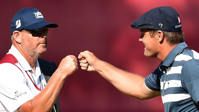 布賴森-德尚博在火箭信貸精英賽上以3桿優(yōu)勢奪得冠軍 終結了自己長達20個月的美巡賽冠軍荒